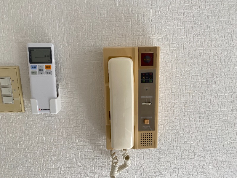 インターホン