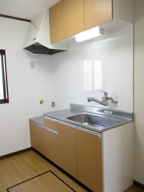 別部屋（左右反対タイプ）の参考写真です。