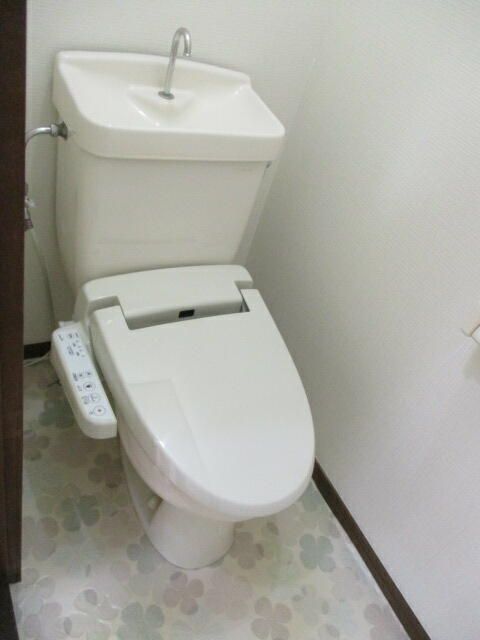 別部屋（左右反対タイプ）の参考写真です。