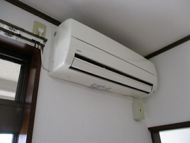 別部屋（左右反対タイプ）の参考写真です。