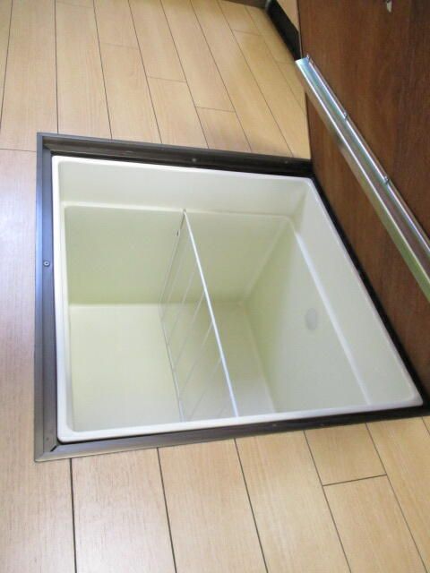 別部屋（左右反対タイプ）の参考写真です。
