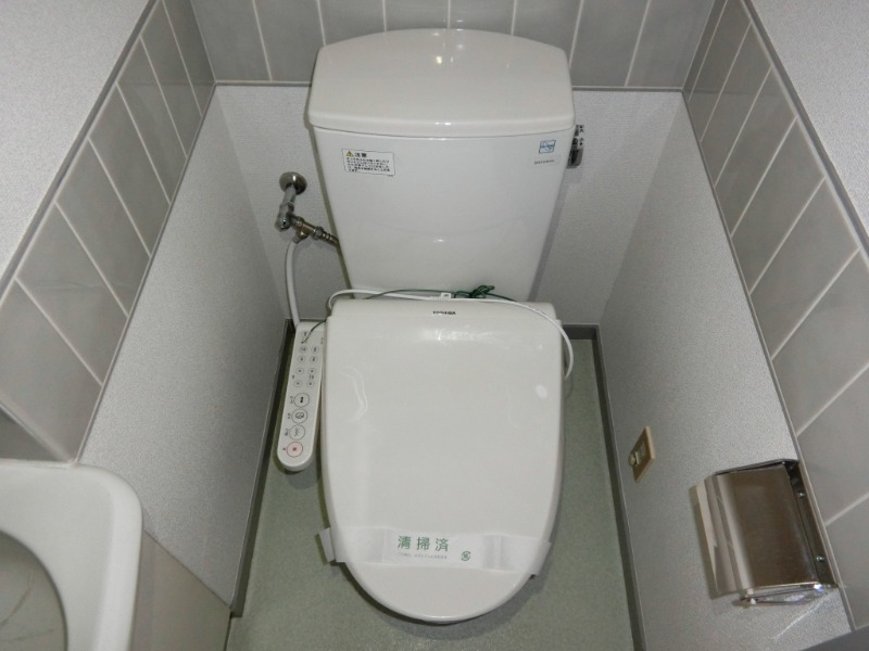 7階トイレ　＊前回退去時のお写真です