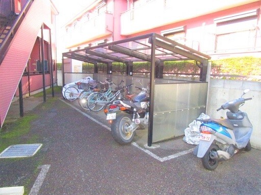敷地内・建物
