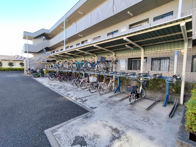 敷地内・建物