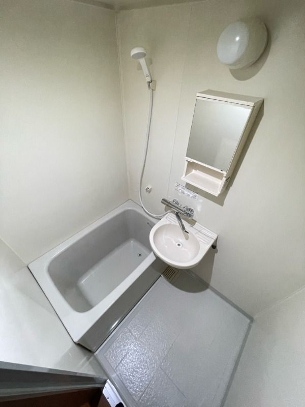 バス