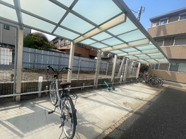 敷地内・建物