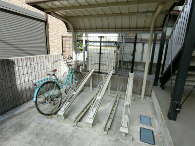 敷地内・建物
