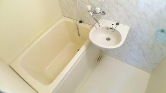 バス