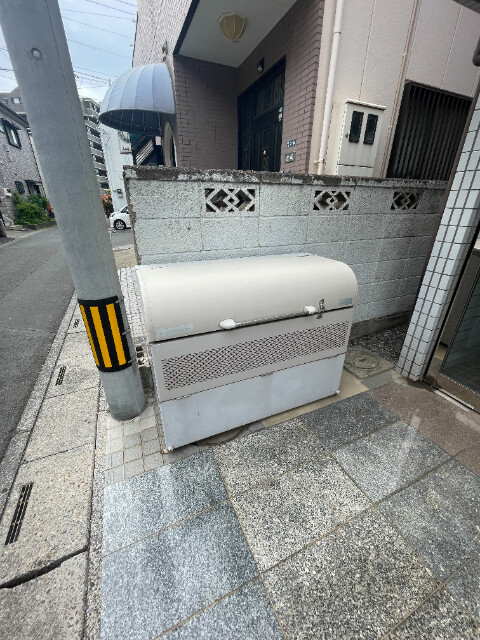 敷地内・建物
