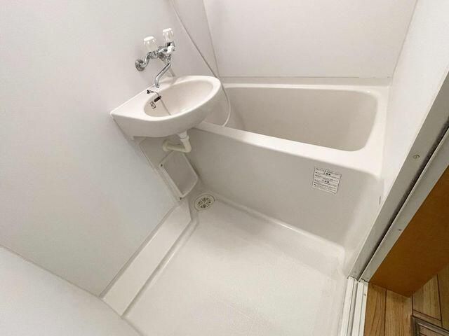 バス