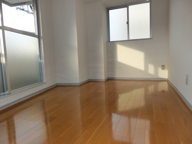 ※同建物の他部屋301号室