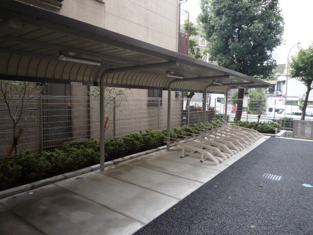 敷地内・建物