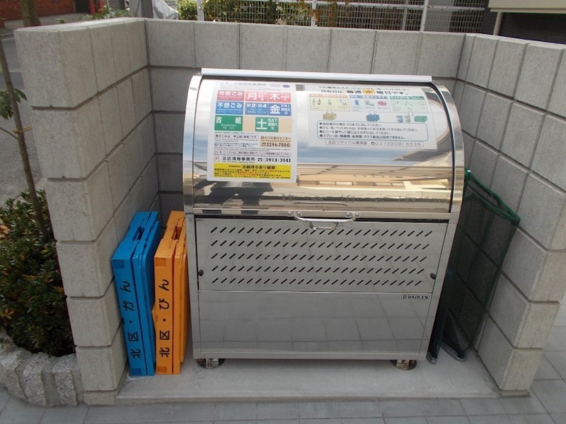 敷地内・建物
