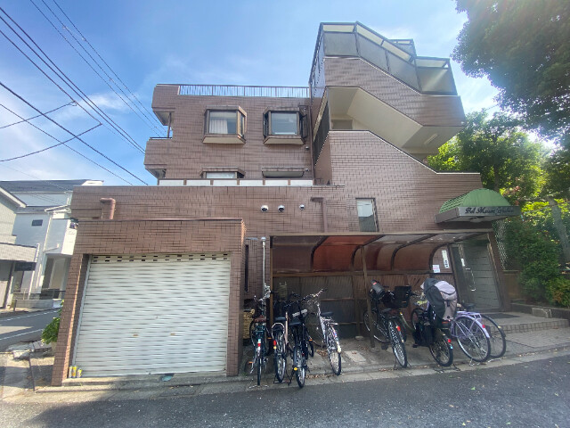 敷地内・建物