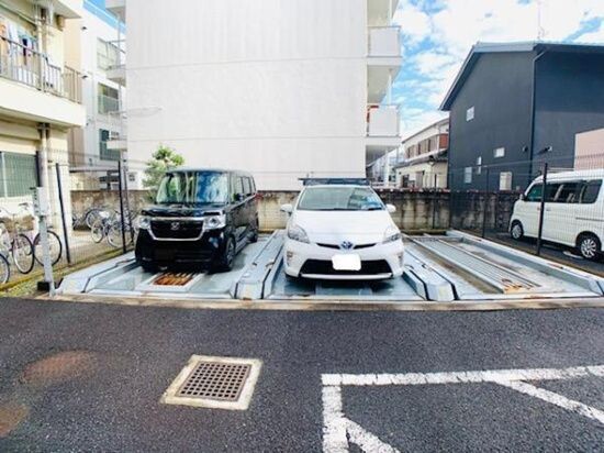 敷地内・建物