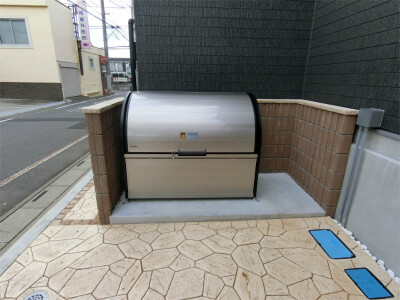 敷地内・建物