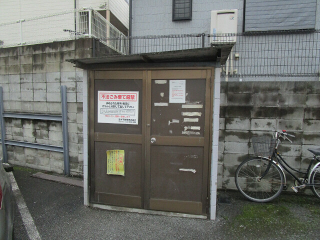 敷地内・建物