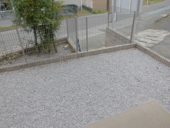 敷地内・建物