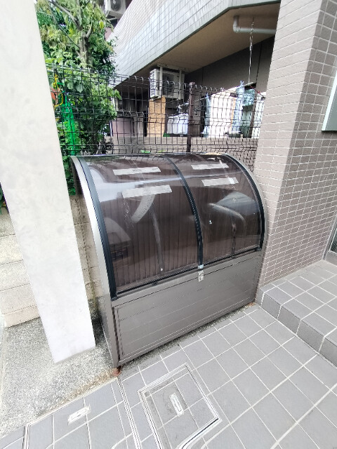 敷地内・建物