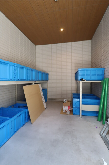 敷地内・建物