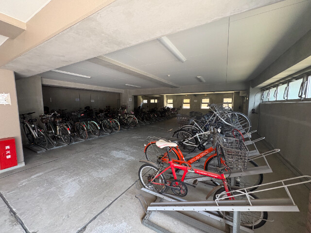 敷地内・建物