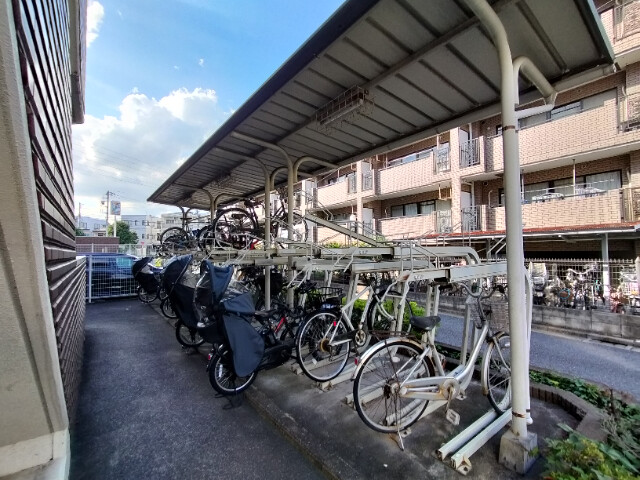 敷地内・建物