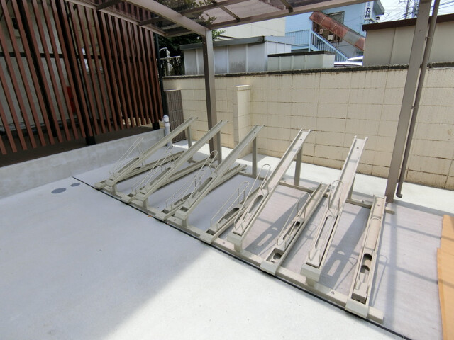 敷地内・建物
