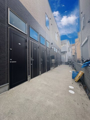 敷地内・建物