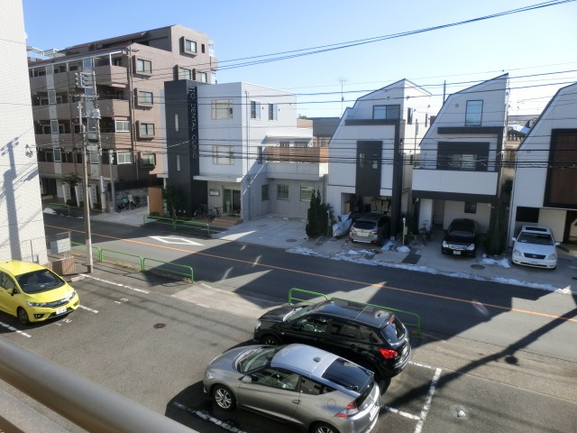 203号室からの眺望です