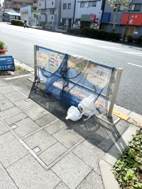 ごみ置き場（敷地外）