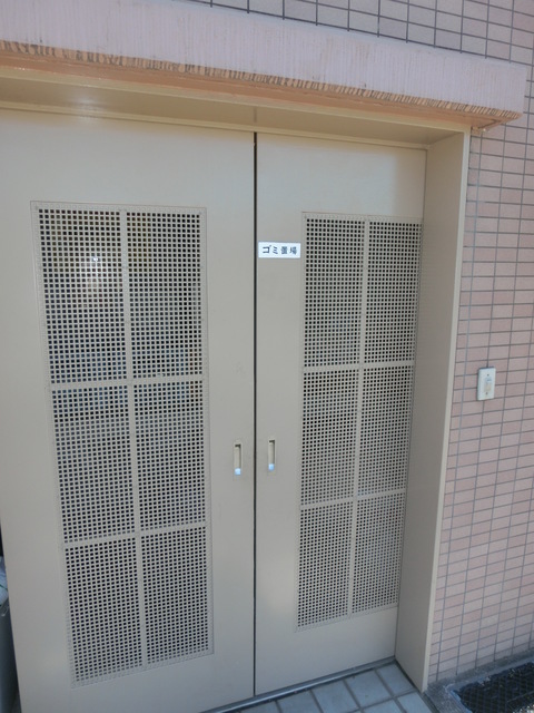 敷地内/建物