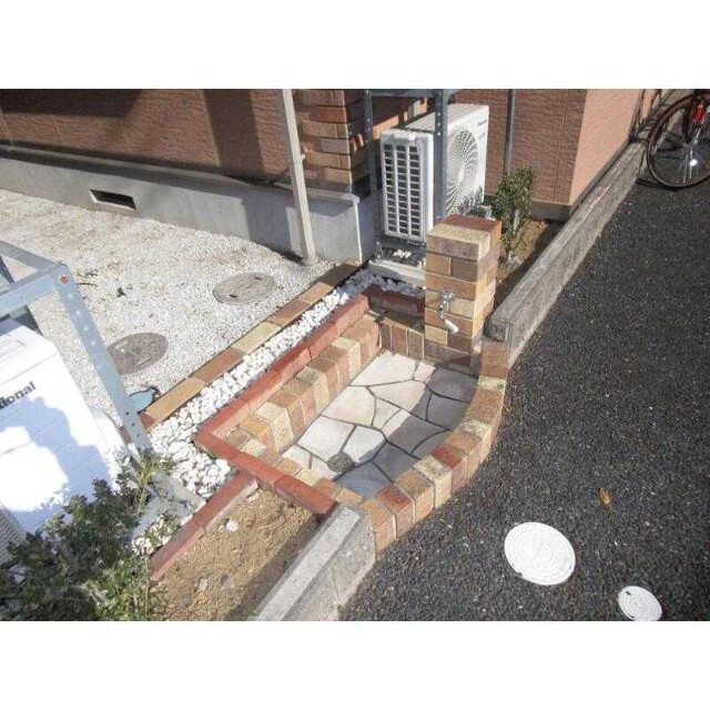 敷地内・建物