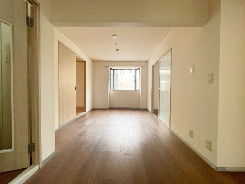 参考写真:別号室のものです。