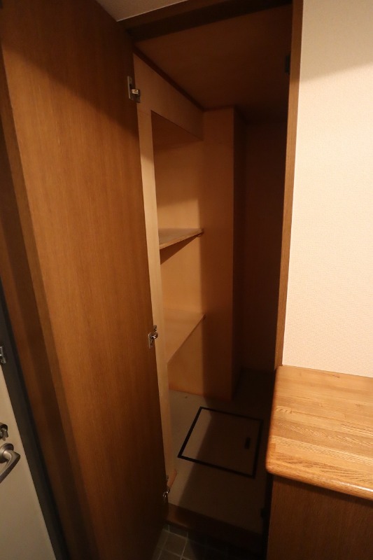 内装18