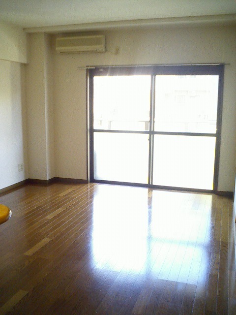 ＊同タイプの他のお部屋の写真です