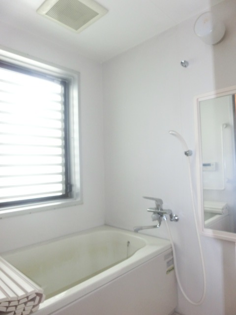 ＊同タイプの他のお部屋の写真です