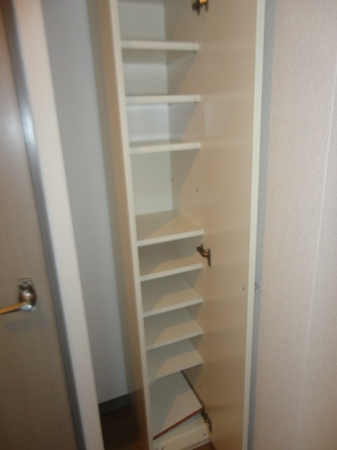 ＊退去前である為、他のお部屋の同タイプの写真を掲載しています