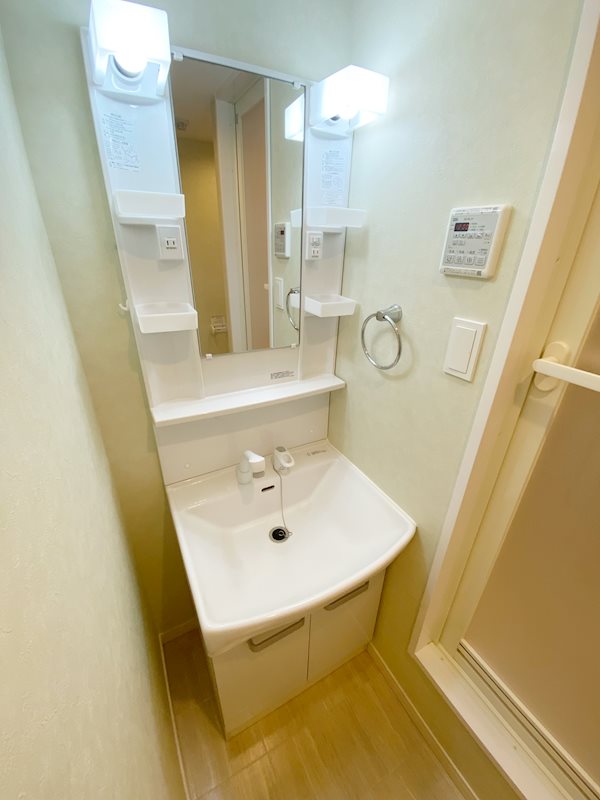 シャワーヘッド付ですので朝の支度で時短できます！