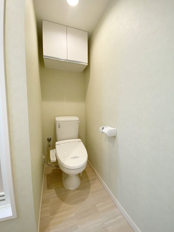 背面のピスタチオカラーのクロスがおしゃれ度を上げています♪