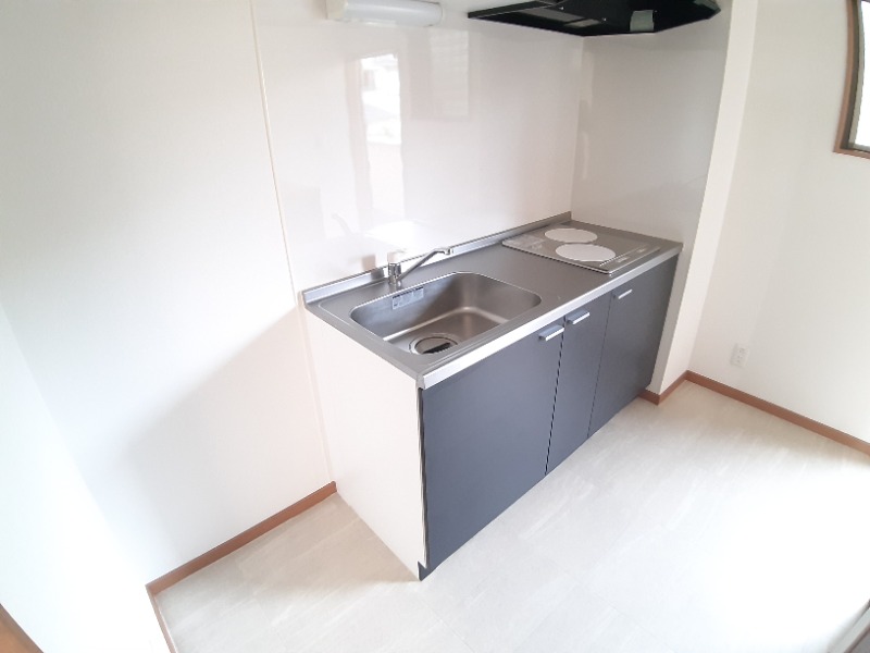 ※写真は201号室のものになります