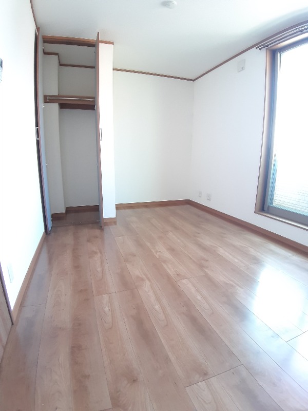 ※写真は201号室のものになります