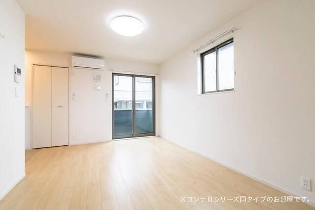 シリーズ同タイプの写真