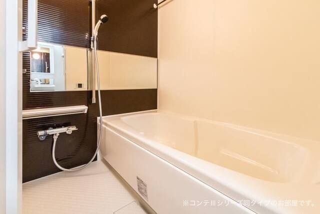 シリーズ同タイプの写真