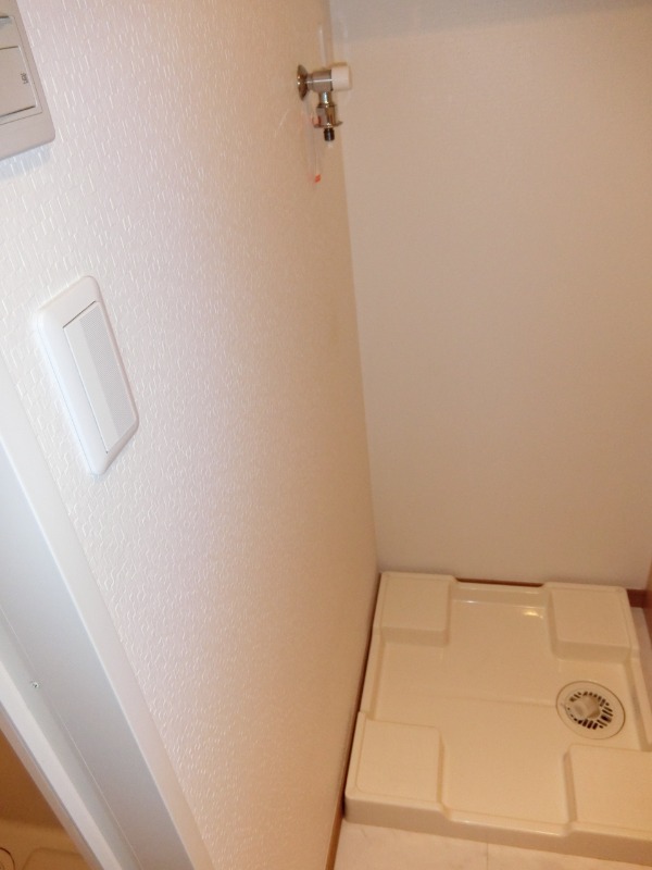 便利な上部収納付き♪