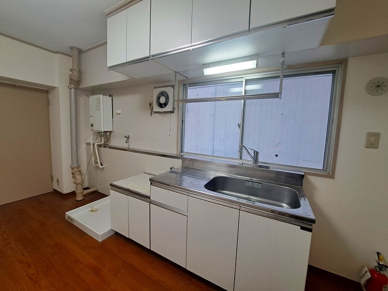 ※同タイプ別号室室内写真となります。