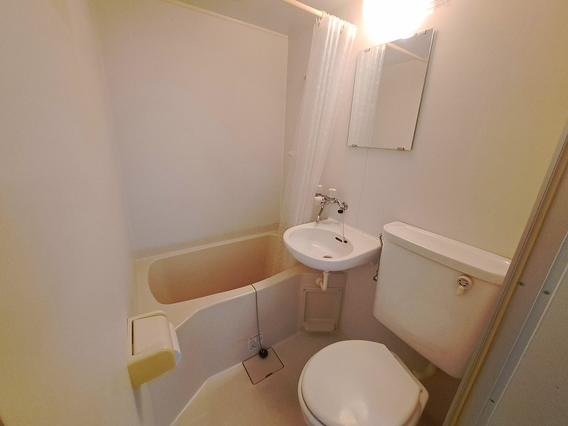 ※同タイプ別号室室内写真となります。