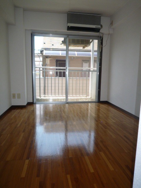 ＊他のお部屋のお写真を代用しています。