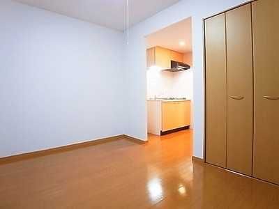 ※別号室の参考写真です。