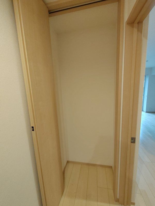 内装19