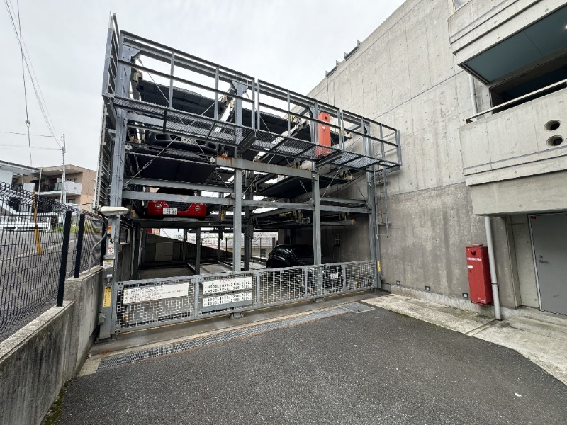 敷地内・建物